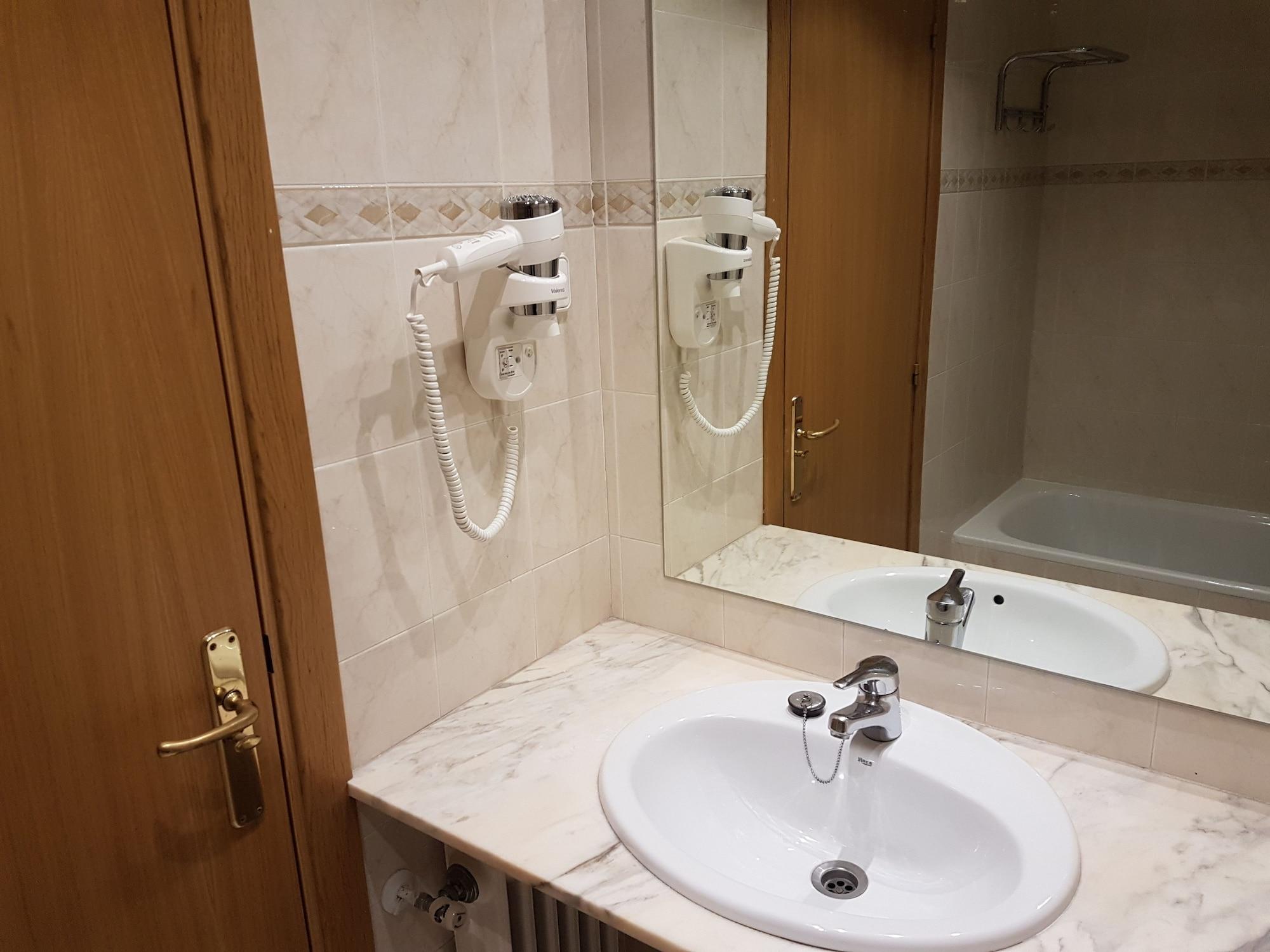 Hotel Guineu باس دي لا كاسا المظهر الخارجي الصورة